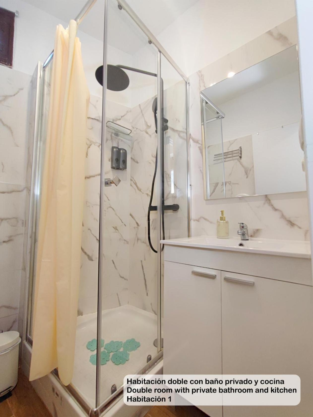 Madrid Centro Rooms Bagian luar foto